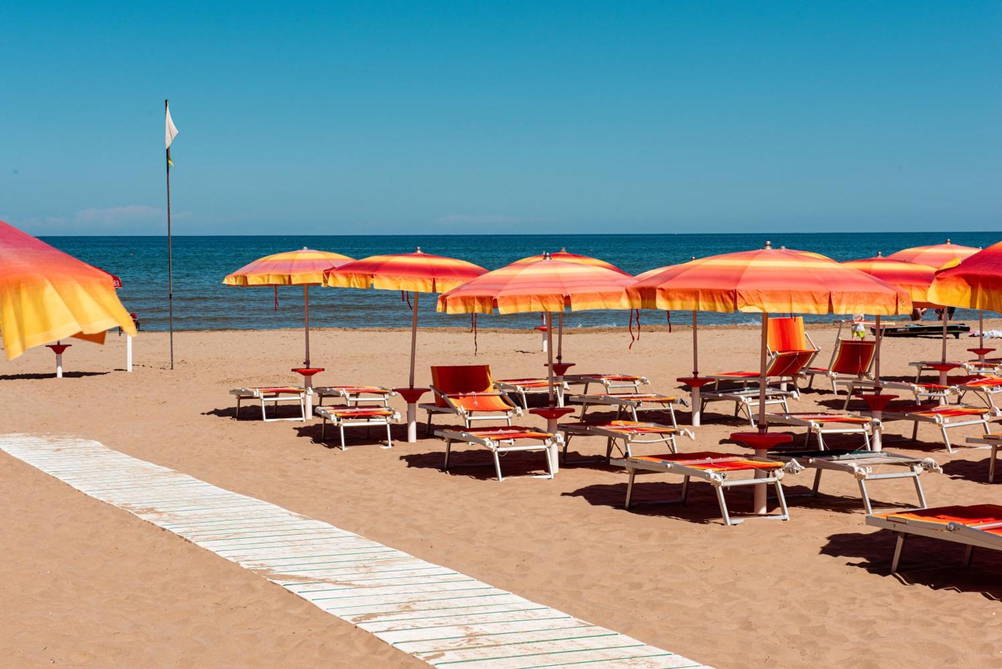 Villaggio Camping Punta Lunga فيستَ المظهر الخارجي الصورة